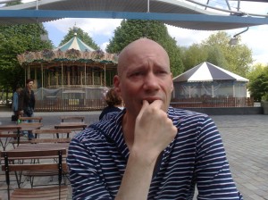 simon-vilettes Simon T Rann explains his projects over an expensive tea at the Parc de la Vilettes café